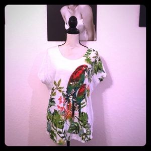 Chico’s size 3 Parrots T-shirt (14/16)